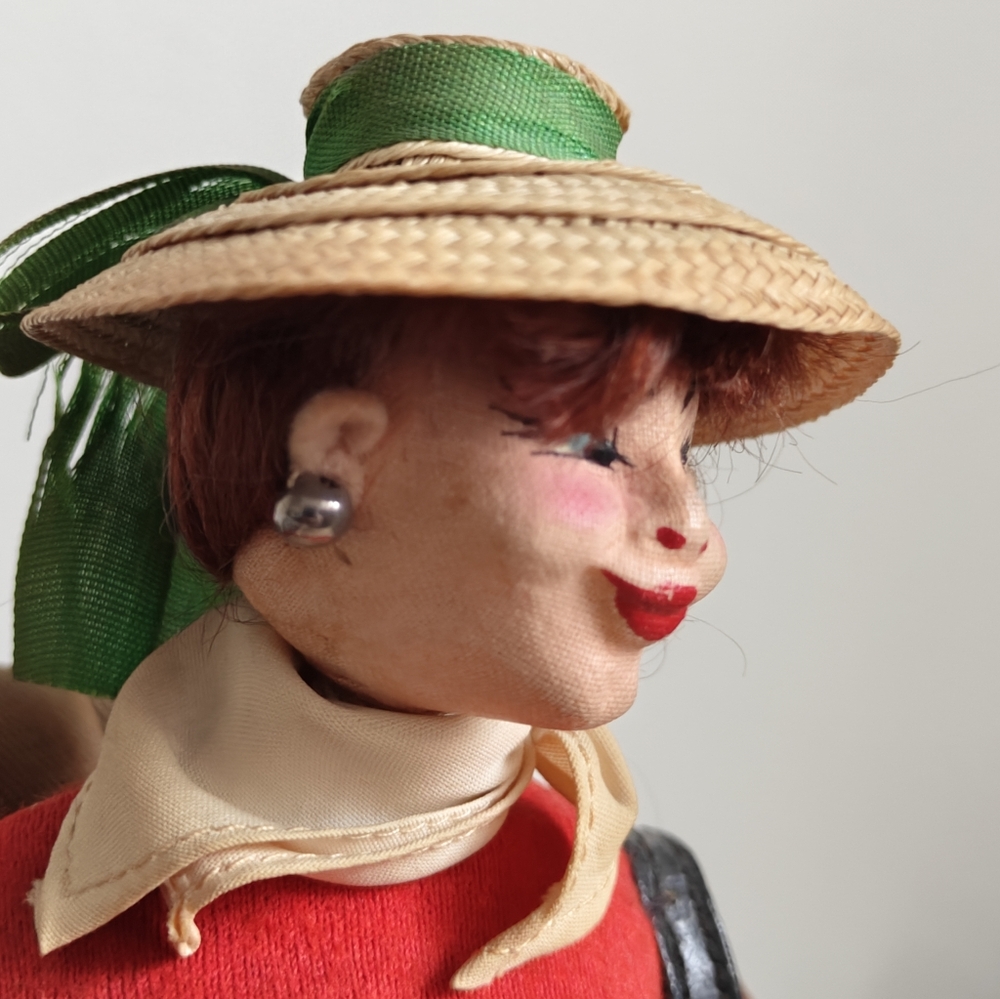 Rare Klumpe Artist Character Doll Lady Hiker Traveller Sightseer 11" Collectible - Picture 6 of 16